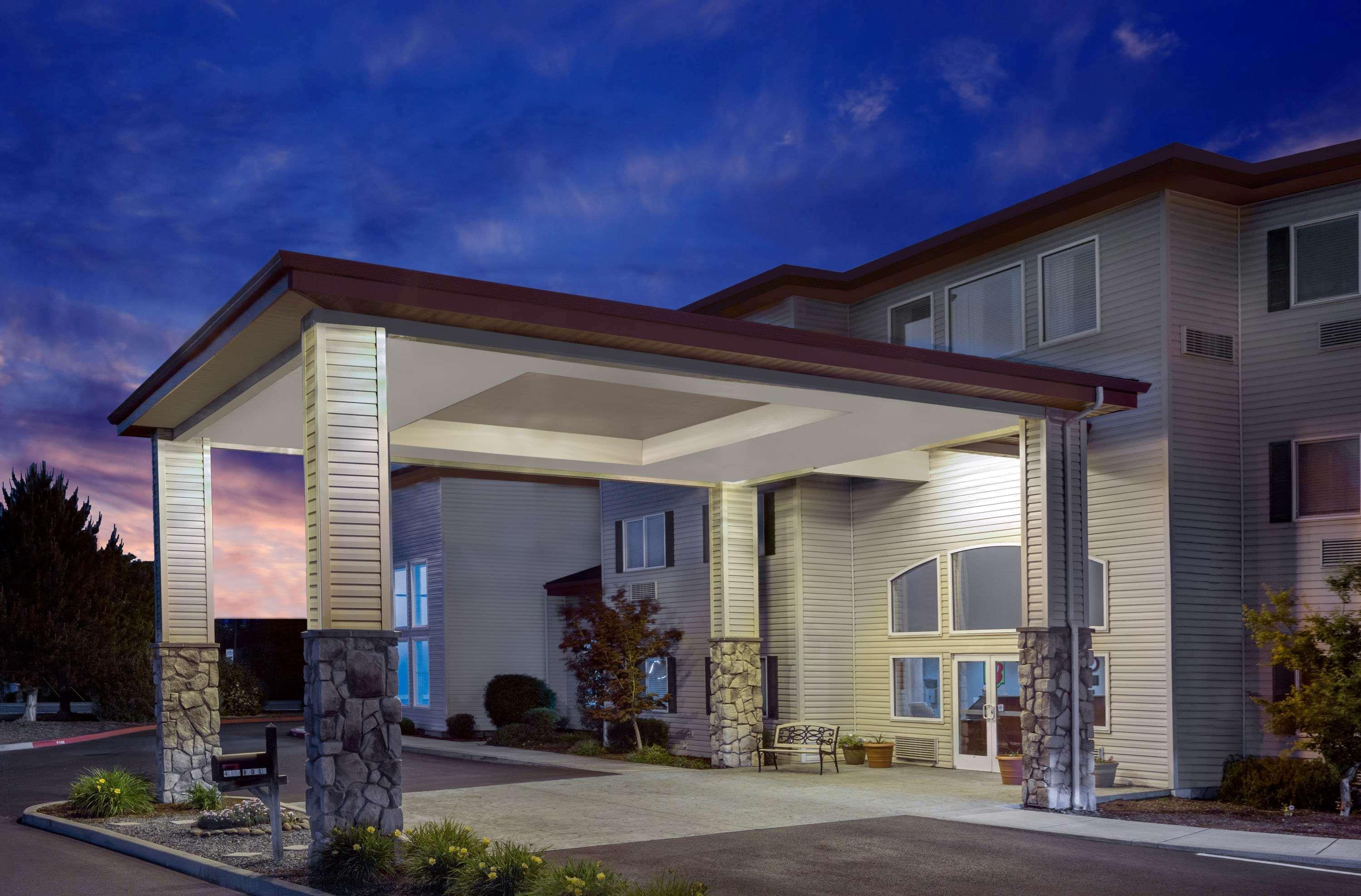 Super 8 By Wyndham Central Pt Medford Motel Central Point Dış mekan fotoğraf