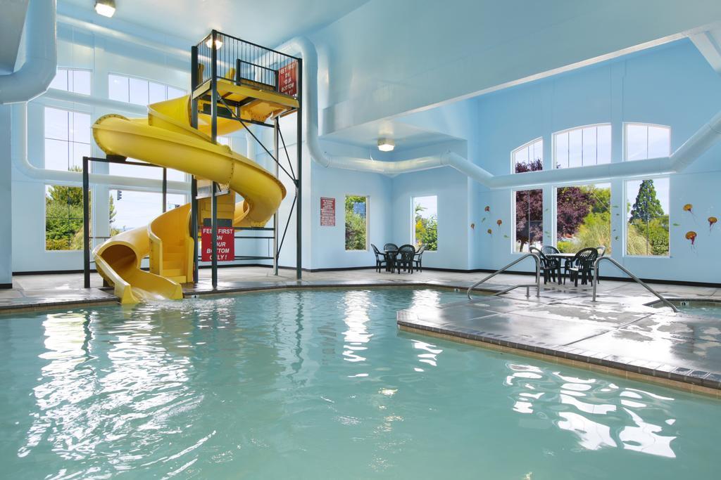 Super 8 By Wyndham Central Pt Medford Central Point Dış mekan fotoğraf
